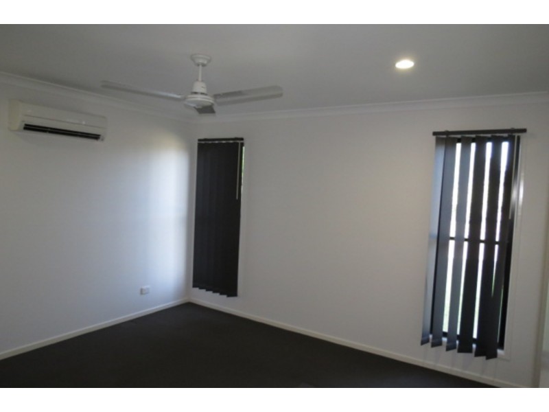 36 Crofton Street, Bowen QLD 4805