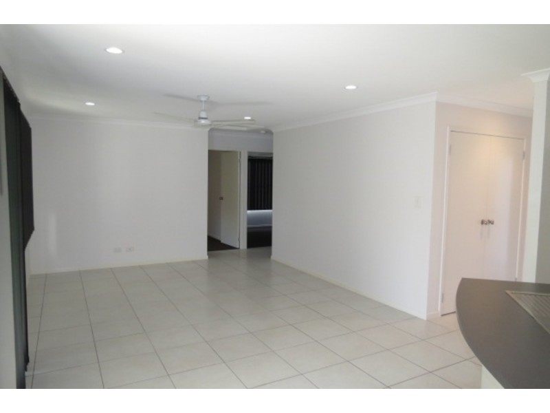 36 Crofton Street, Bowen QLD 4805