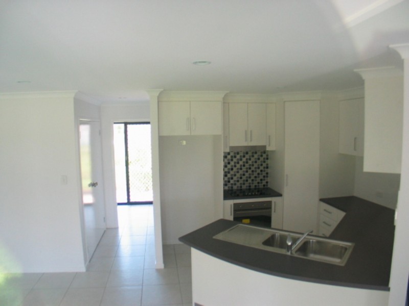 36 Crofton Street, Bowen QLD 4805