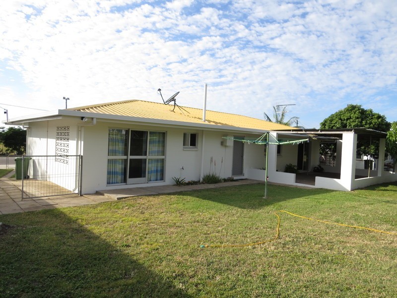 7  Queens Road, Bowen QLD 4805