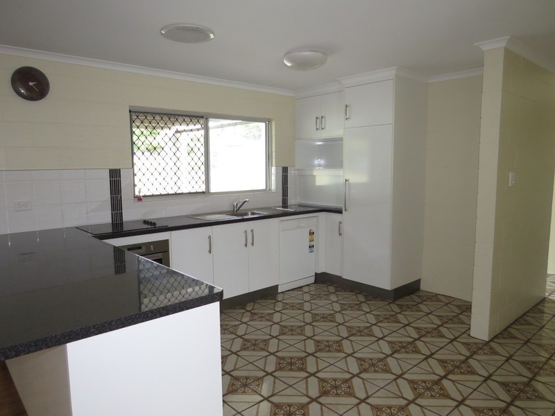 7  Queens Road, Bowen QLD 4805