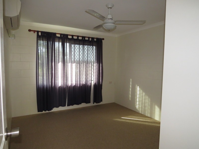 7  Queens Road, Bowen QLD 4805