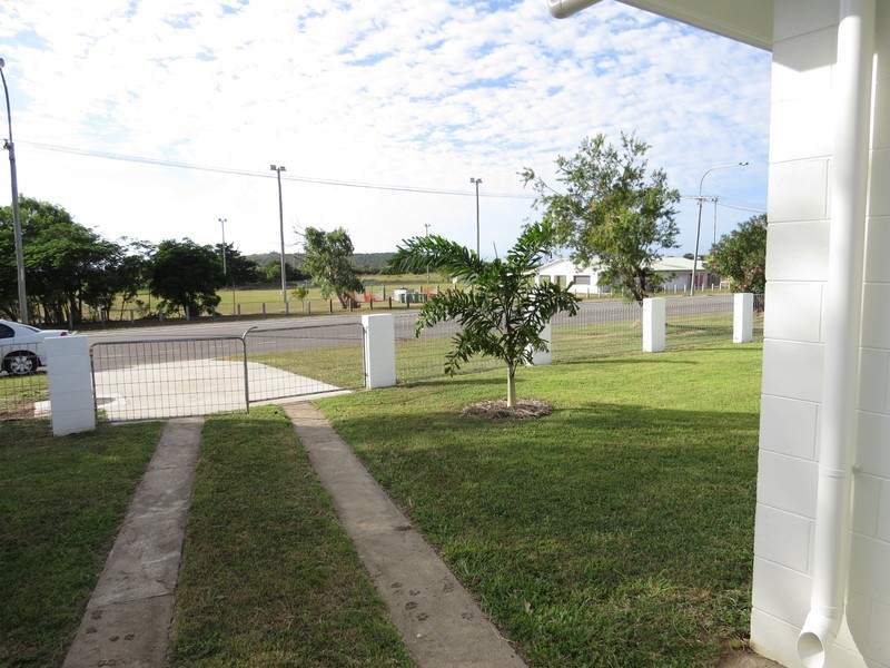 7  Queens Road, Bowen QLD 4805