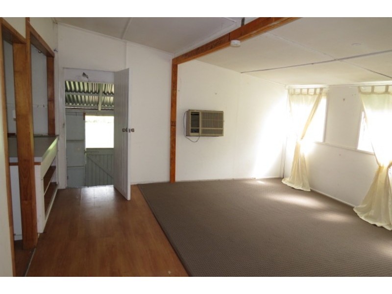 10 Johnston Street, Bowen QLD 4805