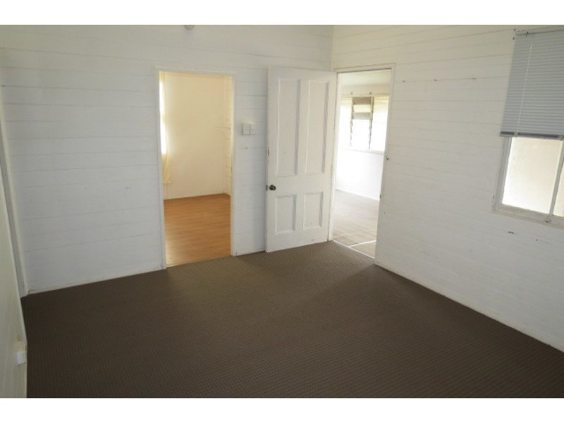 10 Johnston Street, Bowen QLD 4805