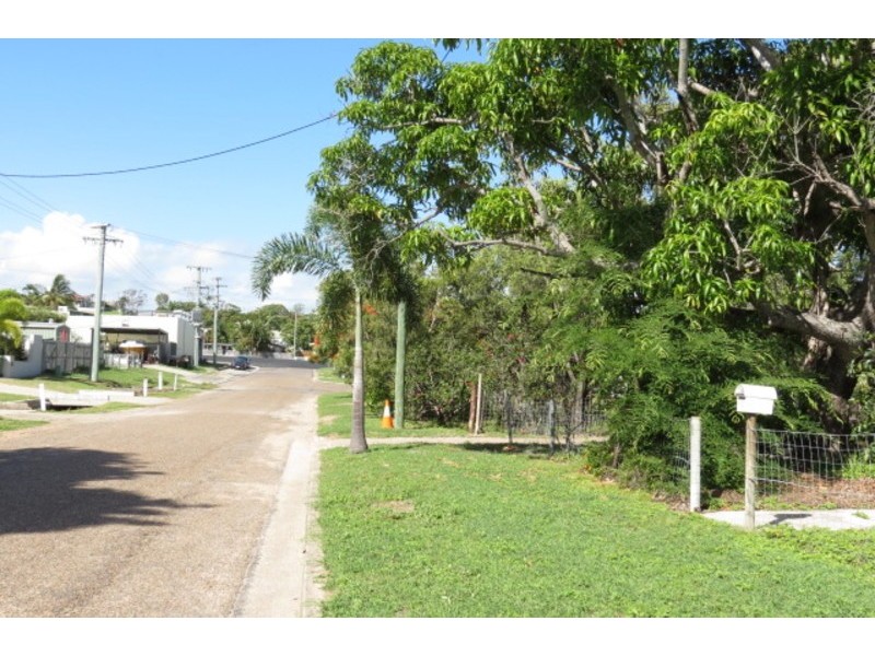 10 Johnston Street, Bowen QLD 4805