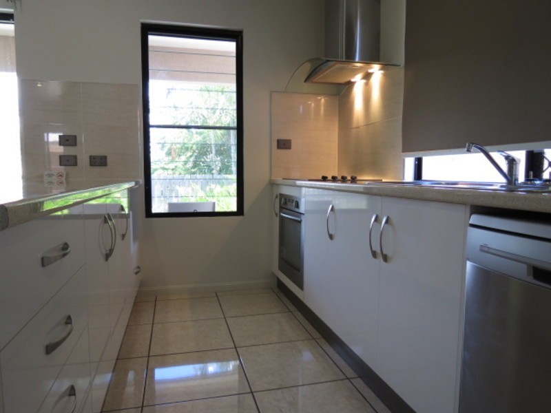 8/11 Kennedy Street, Bowen QLD 4805