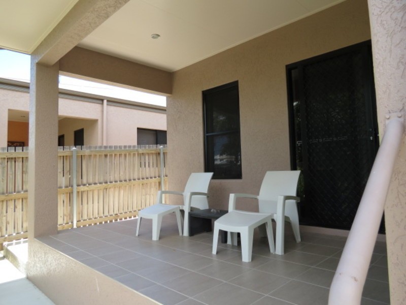 8/11 Kennedy Street, Bowen QLD 4805