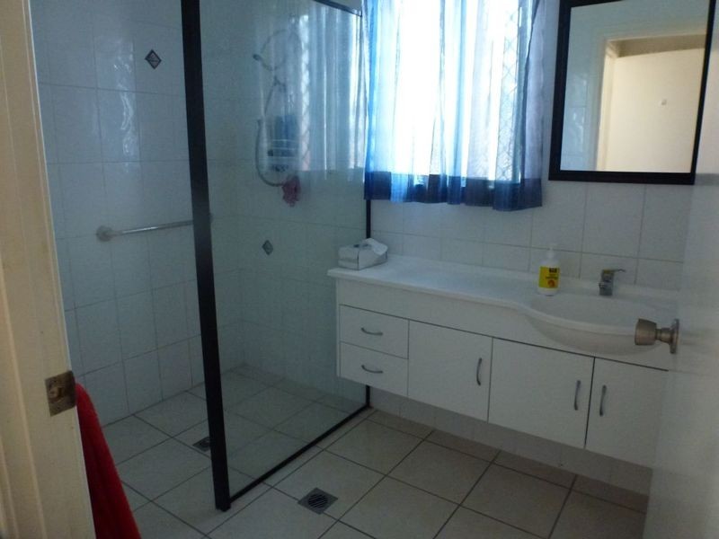 4/13 Queens Road, Bowen QLD 4805