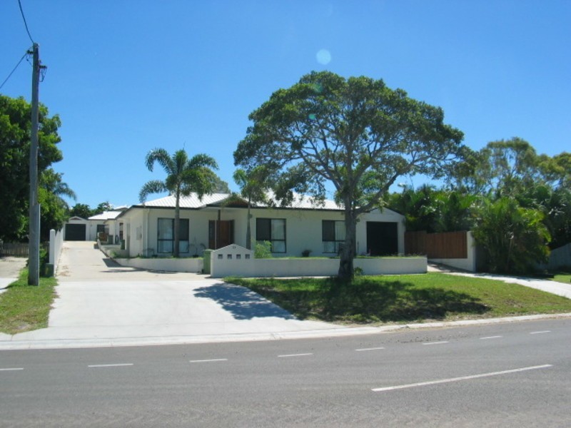 4/13 Queens Road, Bowen QLD 4805