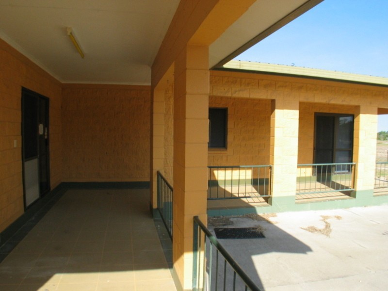 18502 Bruce Highway, Bowen QLD 4805