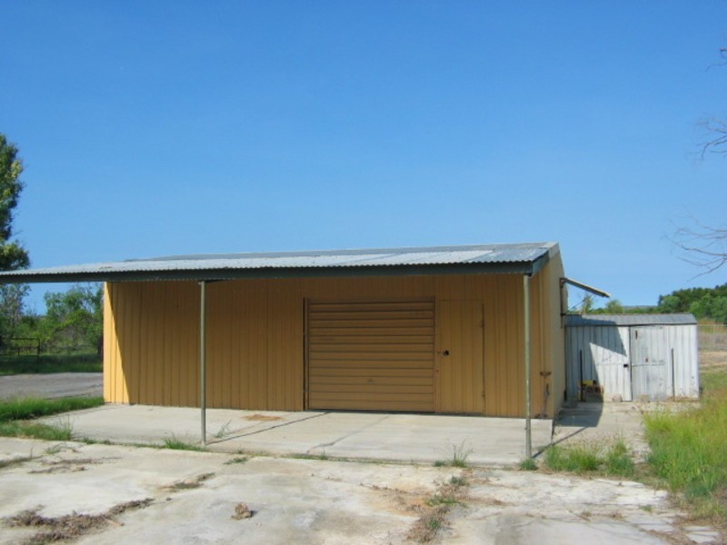 18502 Bruce Highway, Bowen QLD 4805