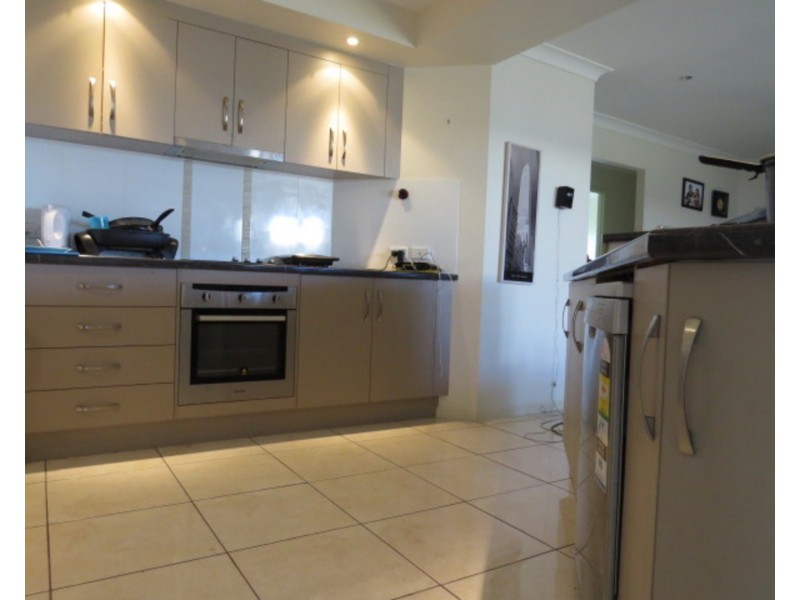 5 Lucinda Place, Bowen QLD 4805