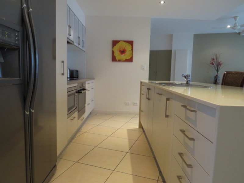 30/2b Horseshoe Bay Road, Bowen QLD 4805