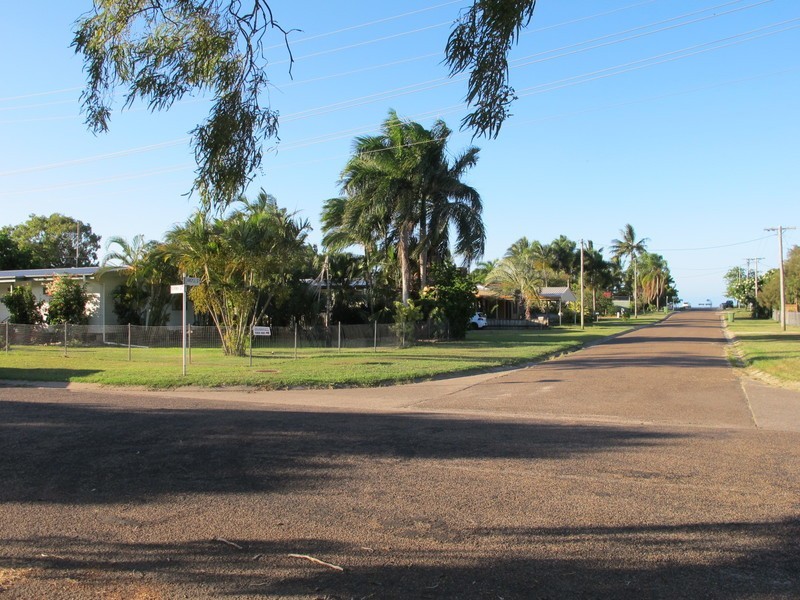 20 Verna Street, Bowen QLD 4805