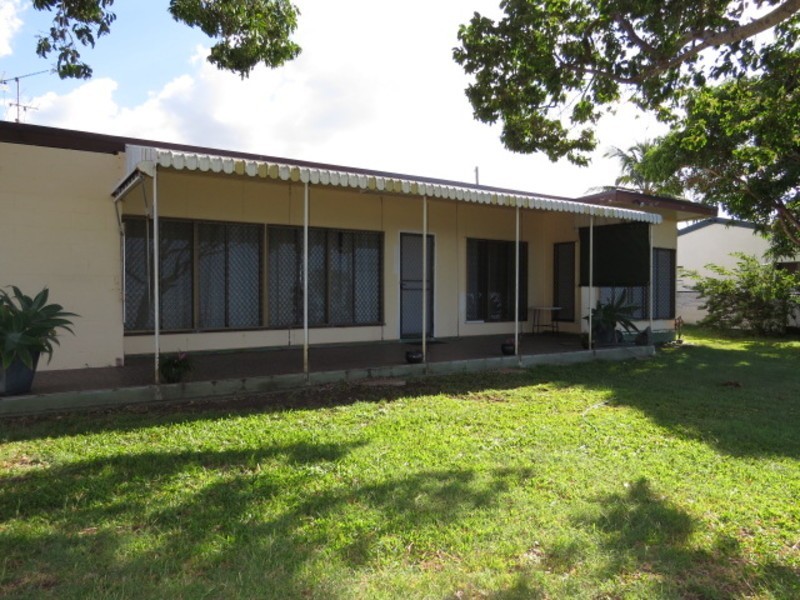 72 Whyte Avenue, Bowen QLD 4805