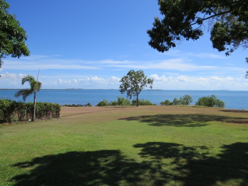 72 Whyte Avenue, Bowen QLD 4805