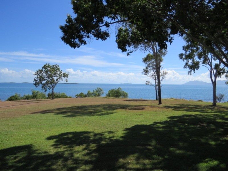 72 Whyte Avenue, Bowen QLD 4805