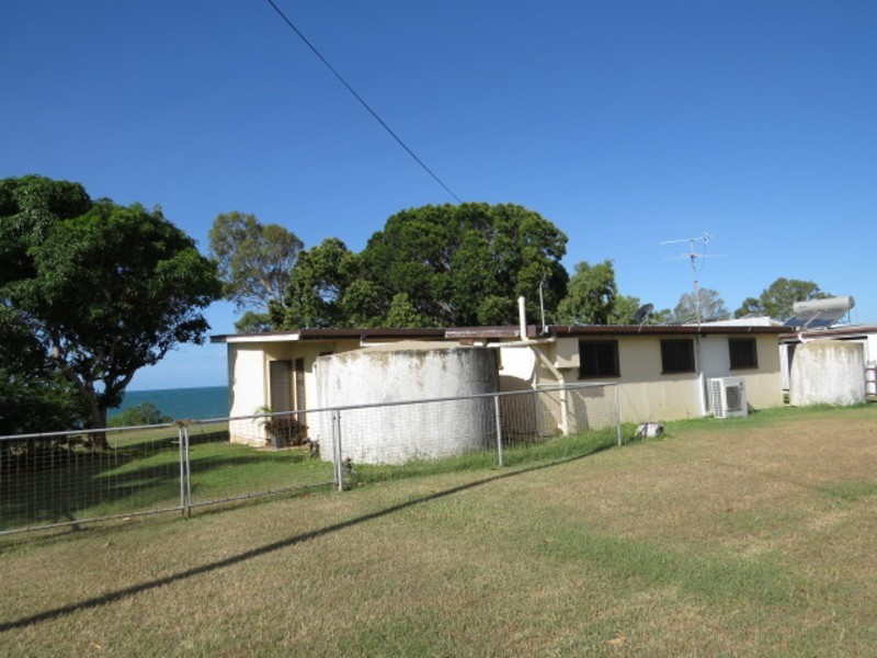 72 Whyte Avenue, Bowen QLD 4805