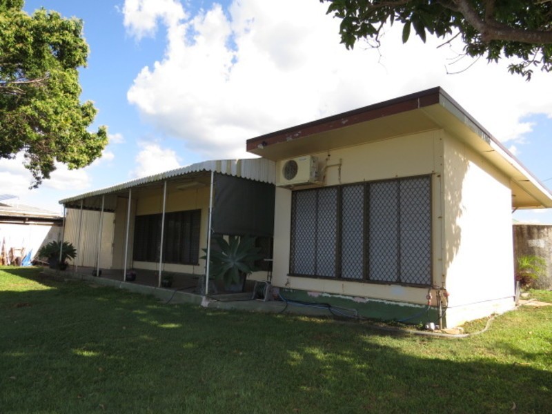 72 Whyte Avenue, Bowen QLD 4805