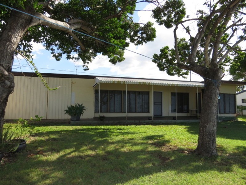 72 Whyte Avenue, Bowen QLD 4805