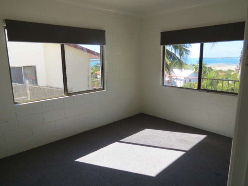 4/10 Poinciana Drive, Bowen QLD 4805