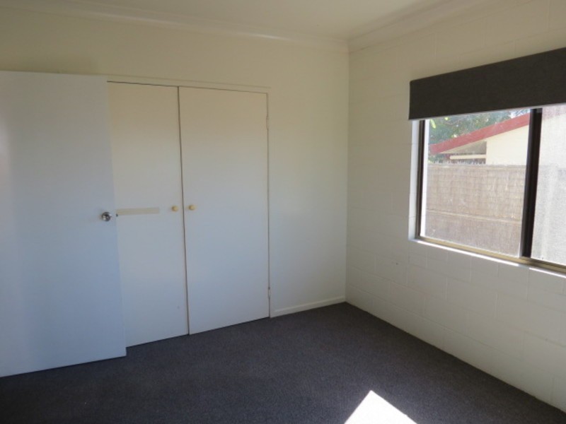 4/10 Poinciana Drive, Bowen QLD 4805