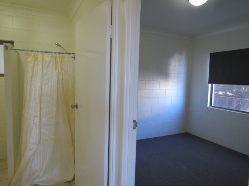 4/10 Poinciana Drive, Bowen QLD 4805