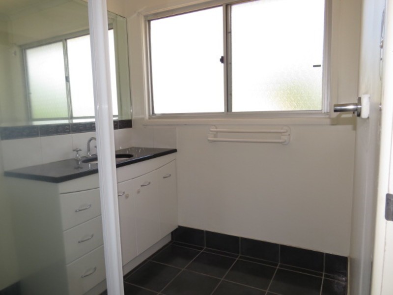 37 Walker Street, Collinsville QLD 4804