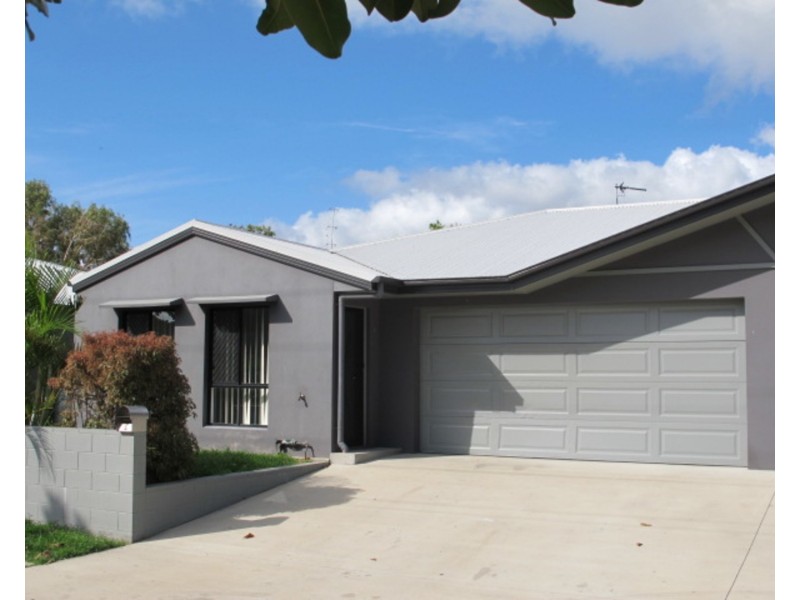 16 Williams Street, Bowen QLD 4805