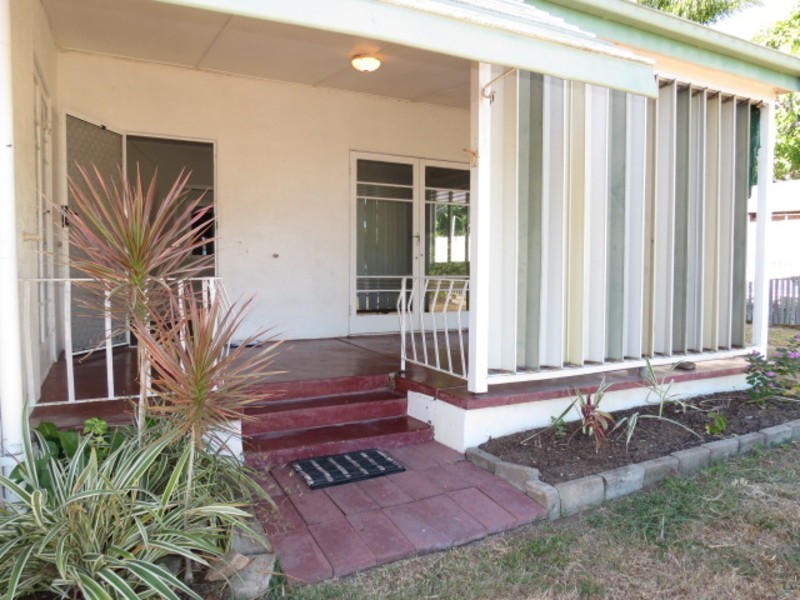 25a Livingstone Street, Bowen QLD 4805
