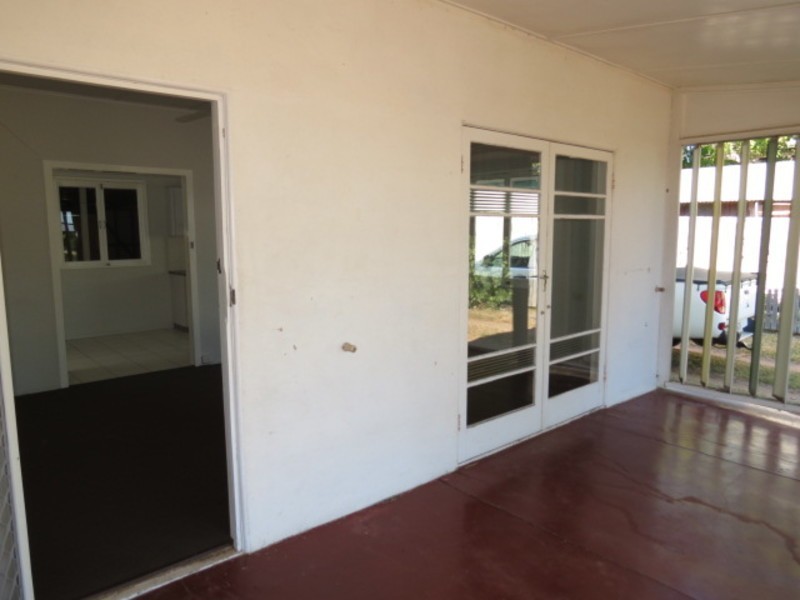 25a Livingstone Street, Bowen QLD 4805