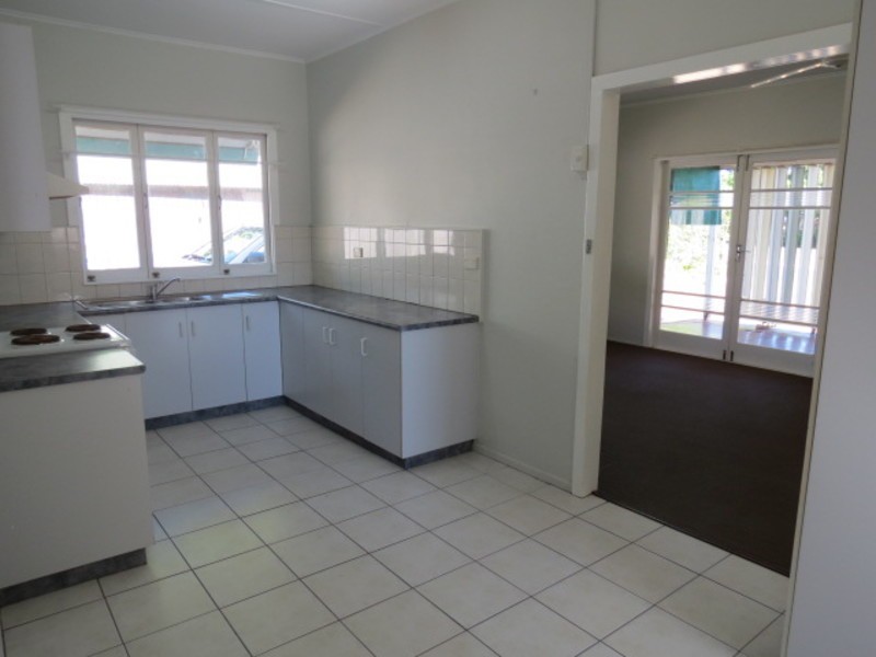 25a Livingstone Street, Bowen QLD 4805