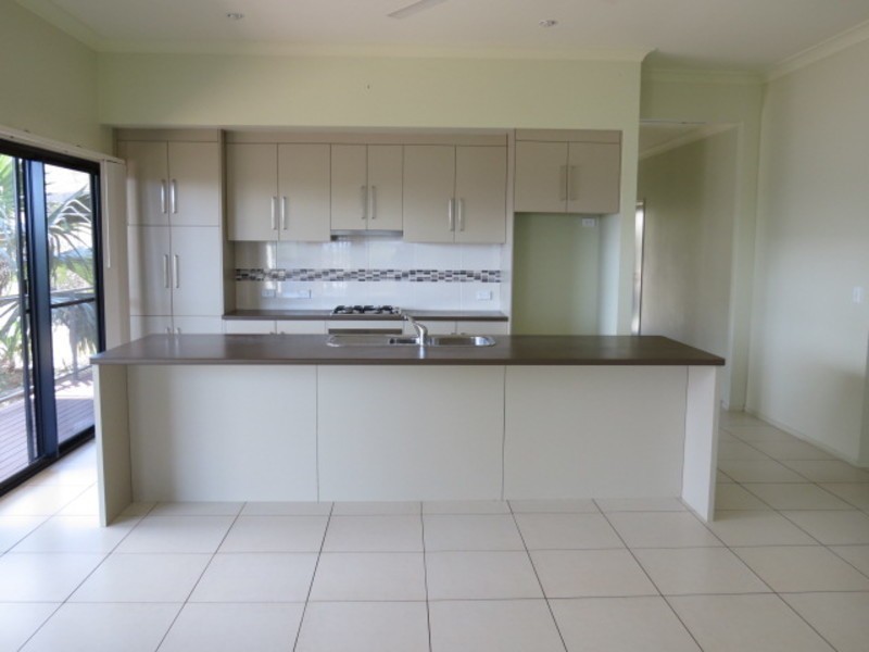 13 Sunshine Court, Bowen QLD 4805