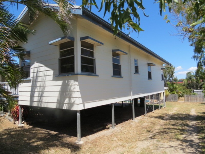 27 Elphinstone Street, Bowen QLD 4805