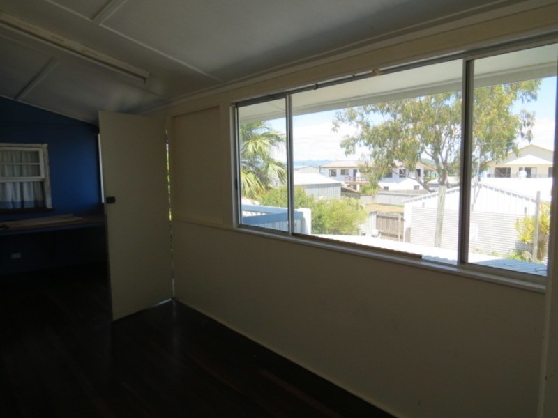 27 Elphinstone Street, Bowen QLD 4805