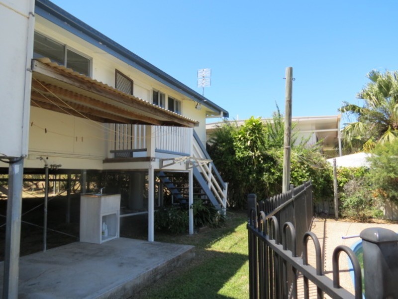 27 Elphinstone Street, Bowen QLD 4805