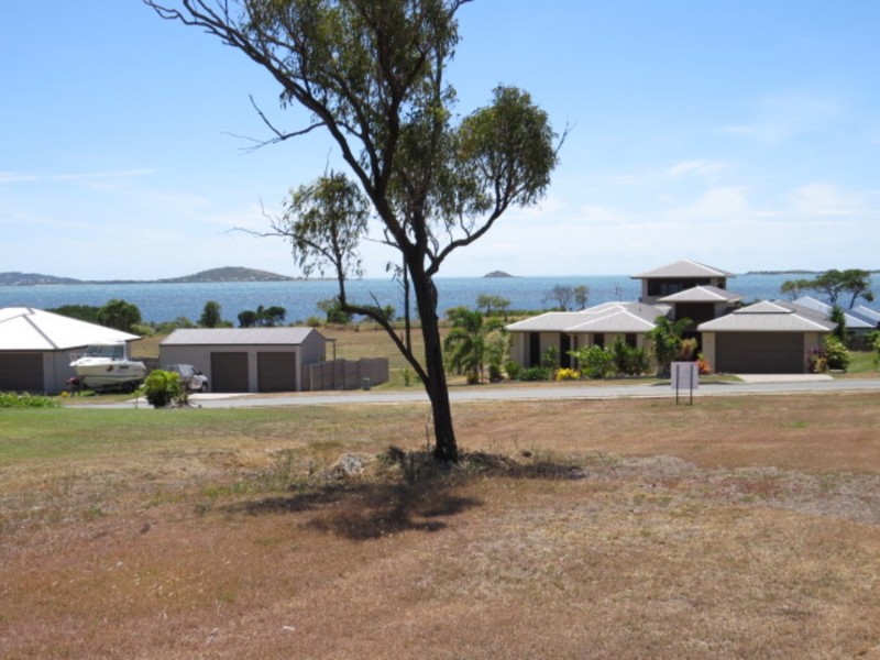 13 Marine Parade, Bowen QLD 4805