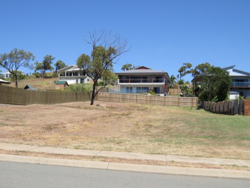 13 Marine Parade, Bowen QLD 4805