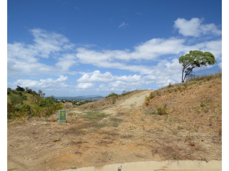 1 – 3 Panorama Drive, Bowen QLD 4805