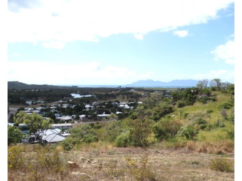 1 – 3 Panorama Drive, Bowen QLD 4805