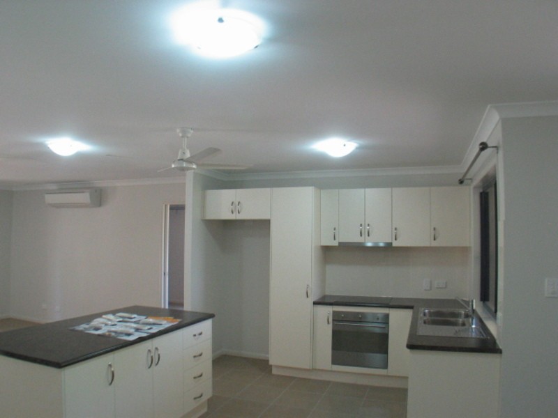 11 Jilletts Road, Bowen QLD 4805