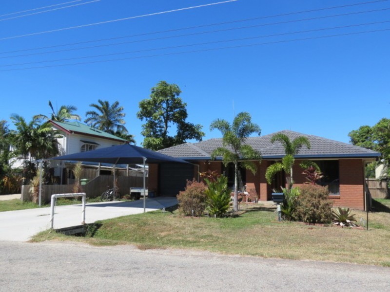 11 Jilletts Road, Bowen QLD 4805