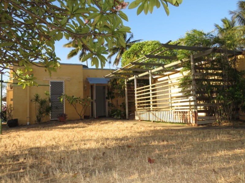 8 Howard Street, Bowen QLD 4805