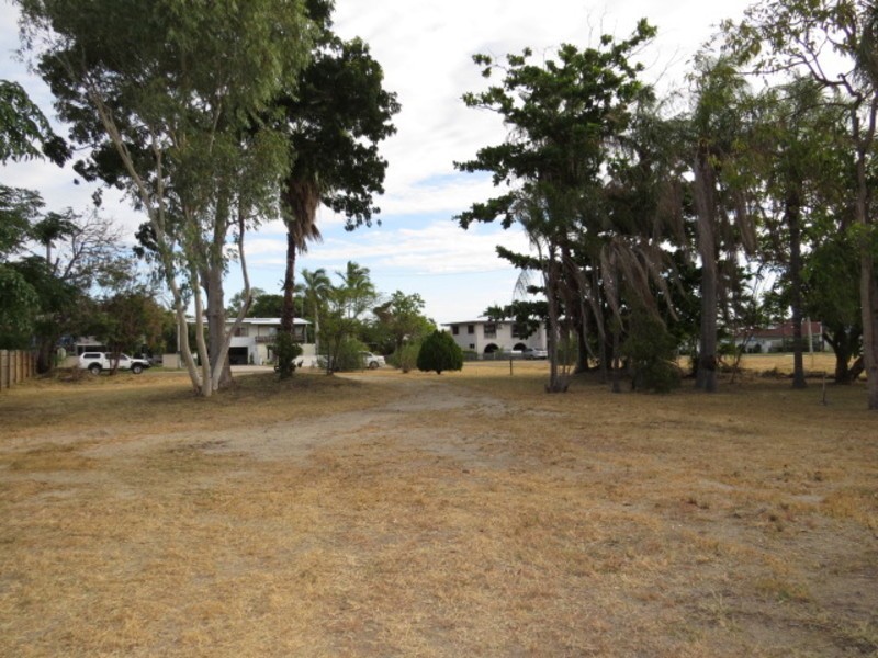 8 Howard Street, Bowen QLD 4805