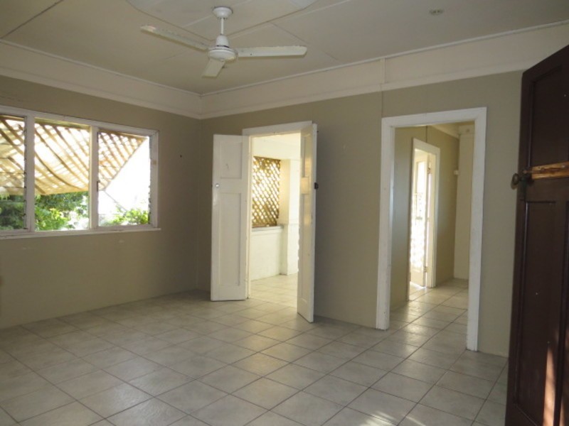 8 Howard Street, Bowen QLD 4805
