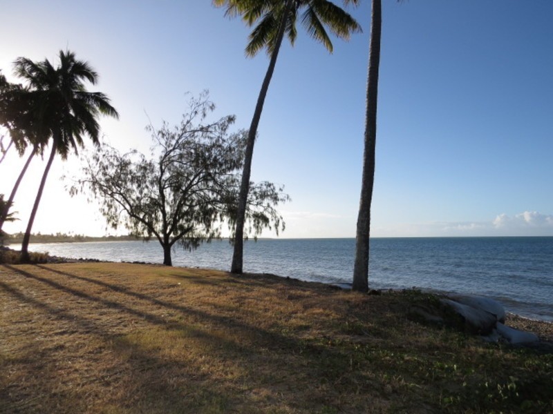 8 Howard Street, Bowen QLD 4805