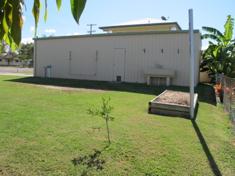 90 Powell Street, Bowen QLD 4805