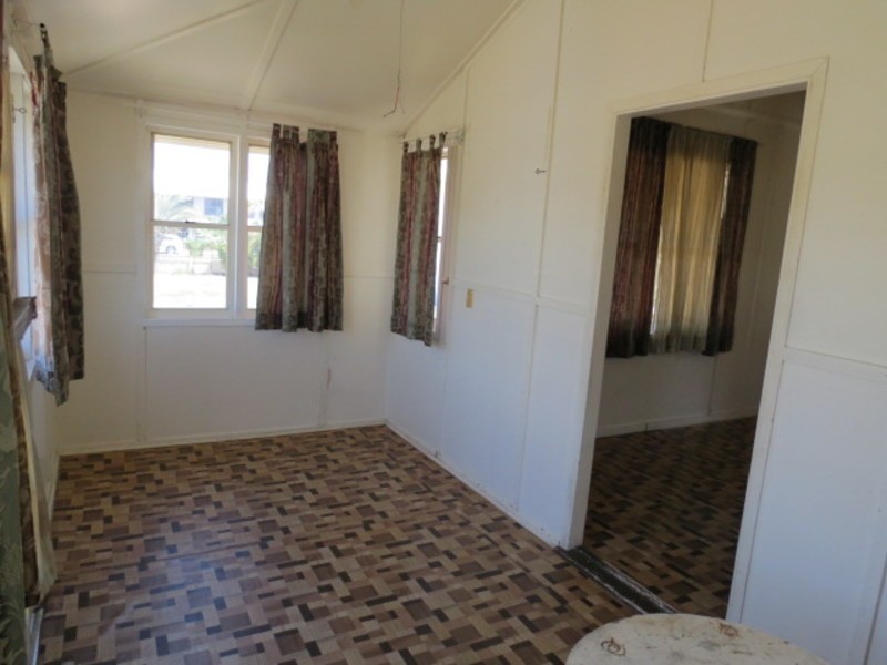 28 Dalrymple Street, Bowen QLD 4805