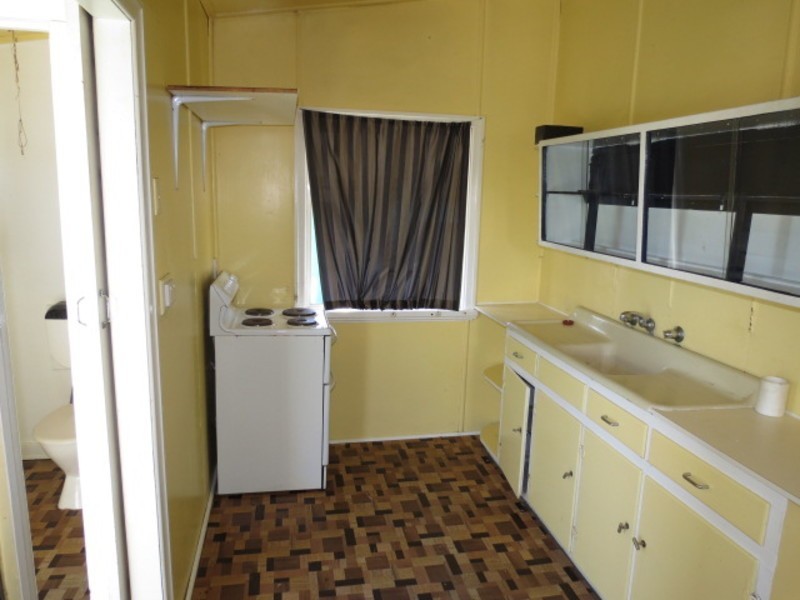 28 Dalrymple Street, Bowen QLD 4805